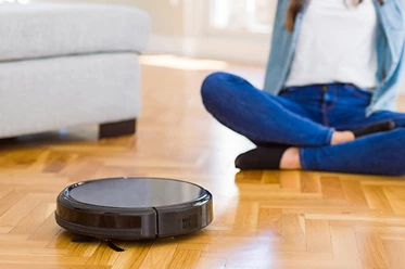 Mouvement d'entraînement du moteur de l'aspirateur robot