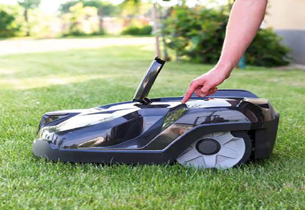Antriebssystem für Rasenmäherroboter